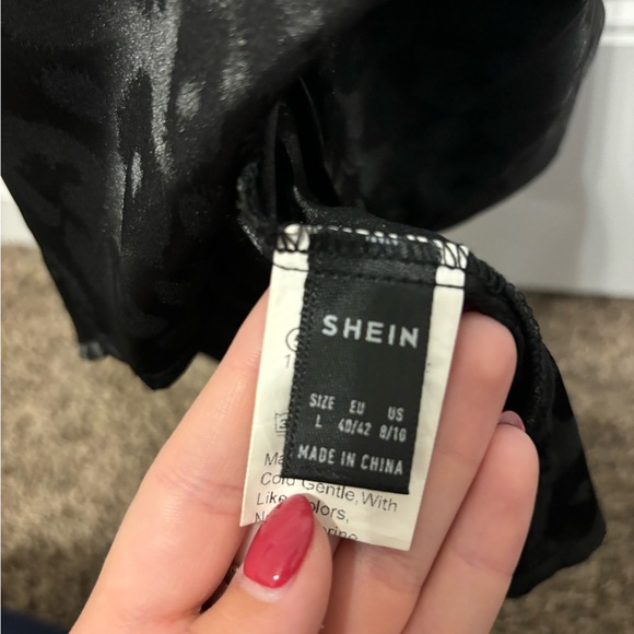 Black leopard top - Picture 3 of 3